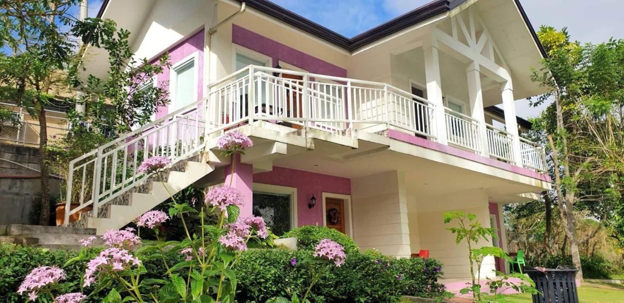 The Carmelence Lodge Tagaytay City Buitenkant foto